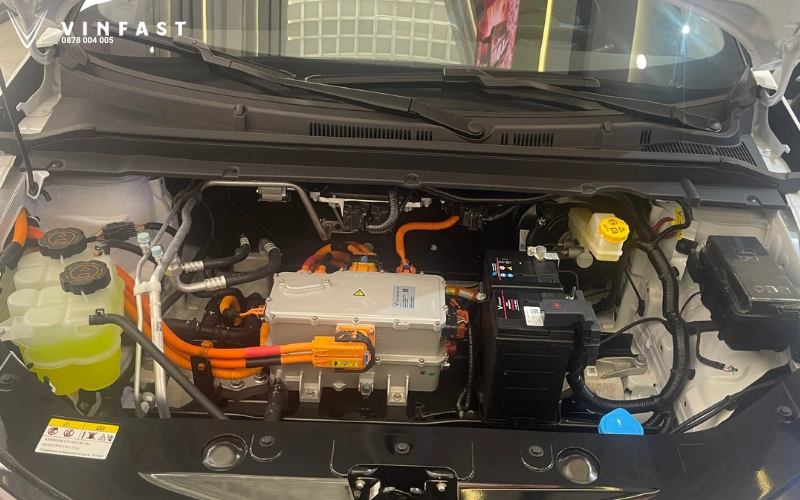 khoang động cơ vinfast vf5