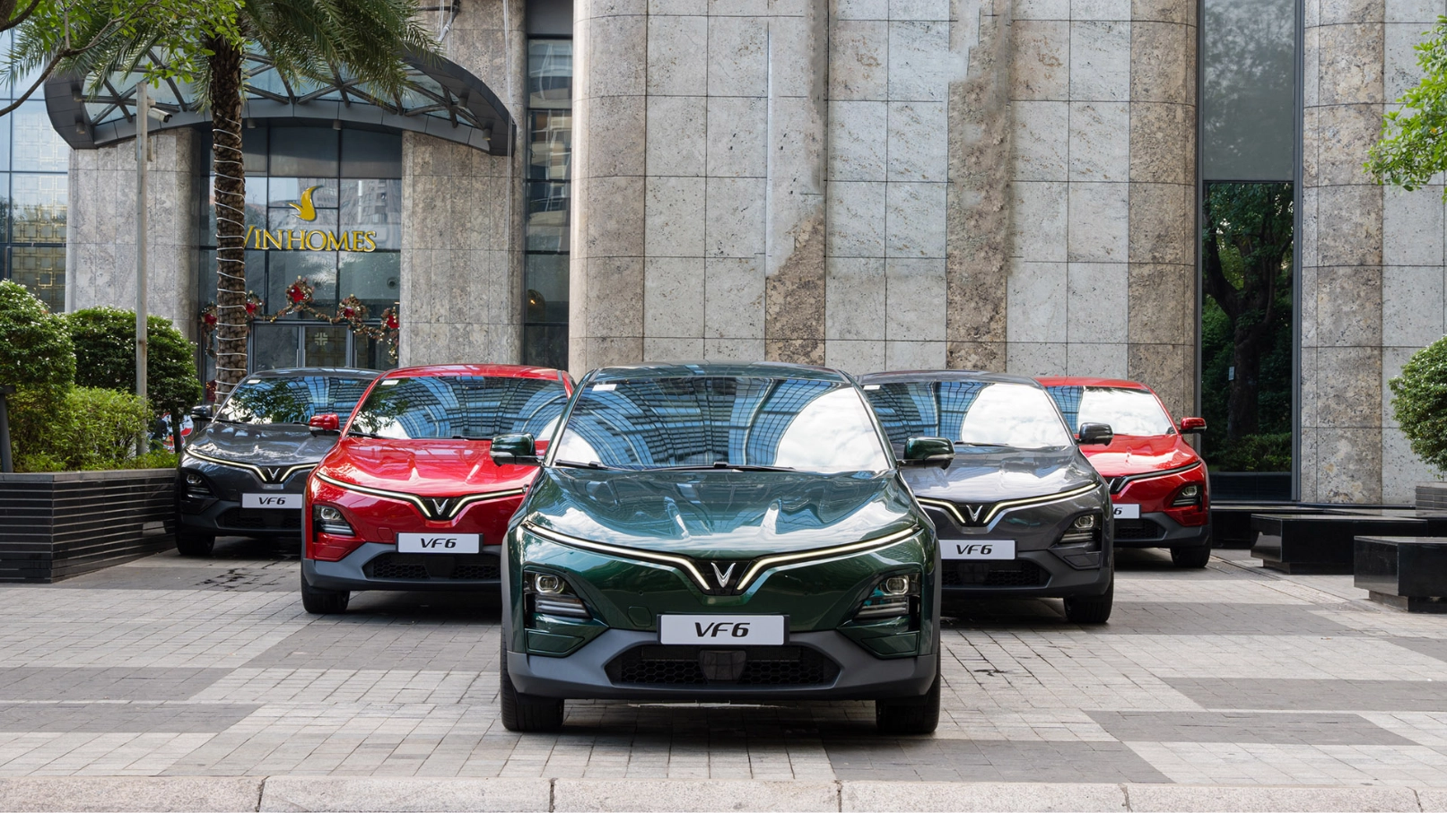 bàn giao xe vinfast vf6 tại vinfast landmark81